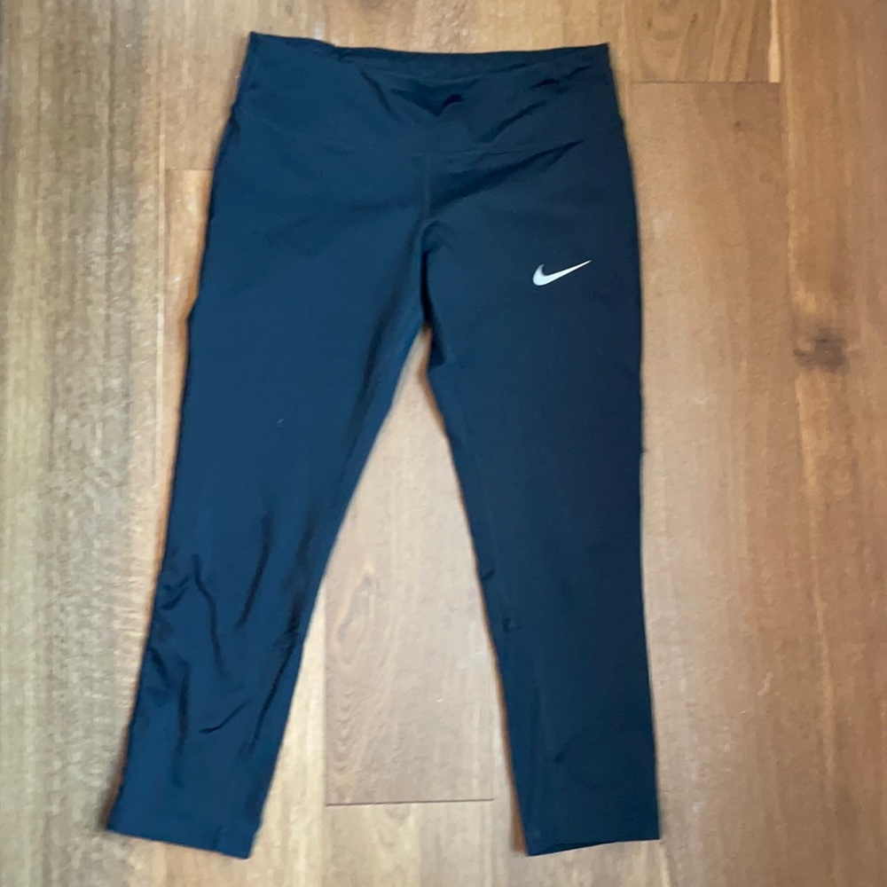 Capri length Nike Workout Leggings